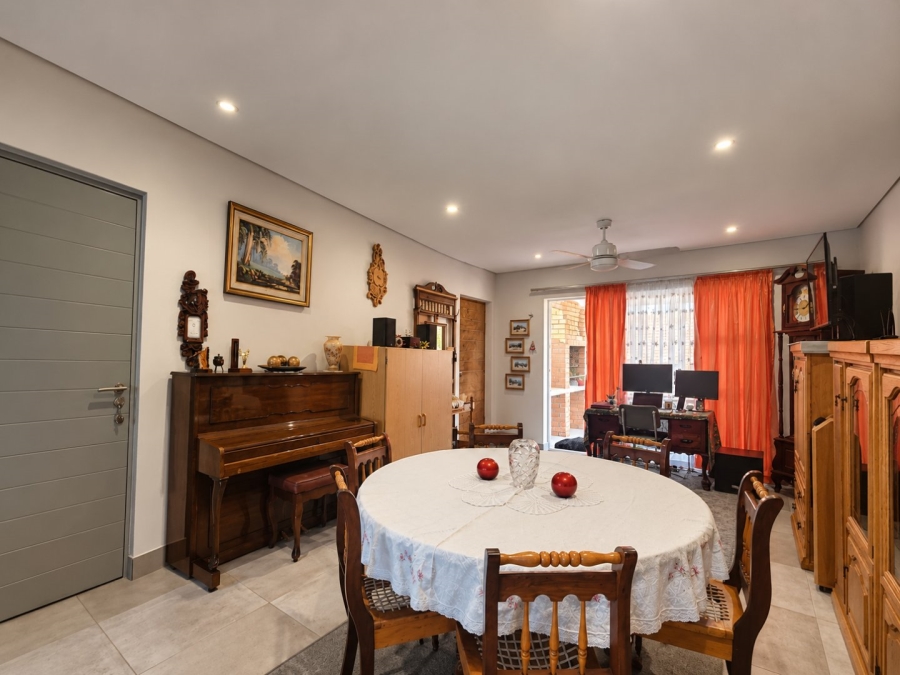 3 Bedroom Property for Sale in Dormehls Drift Western Cape